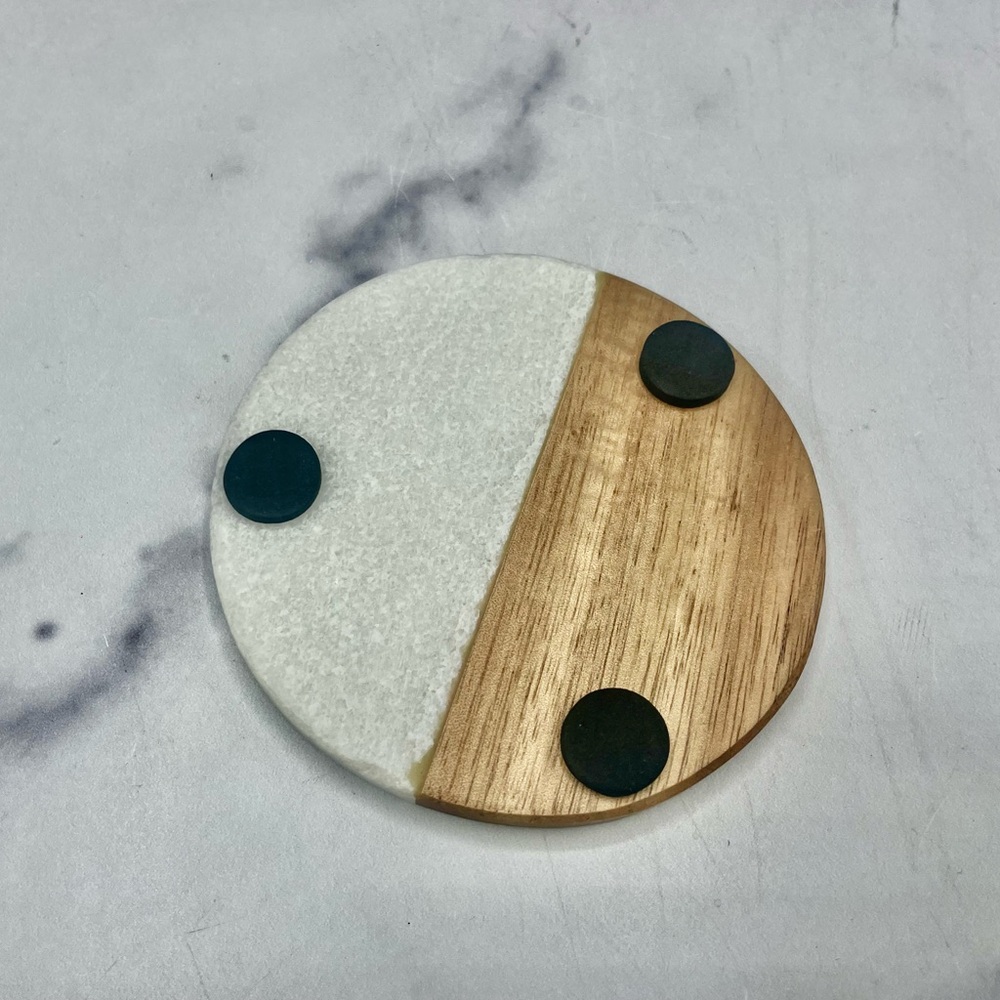 Set of 4 marble & wood coasters - Picture 3 of 9